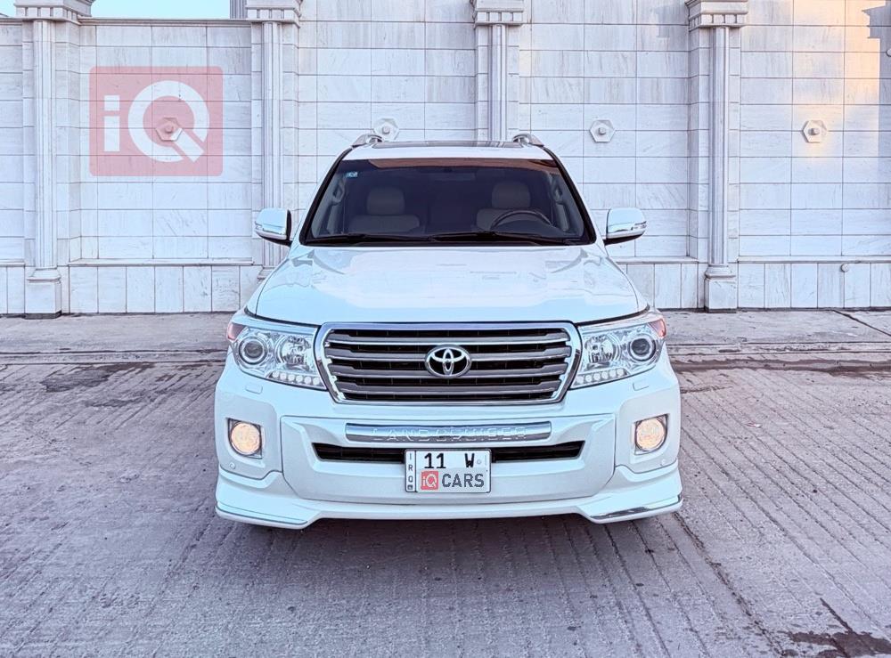 تويوتا لاندكروزر